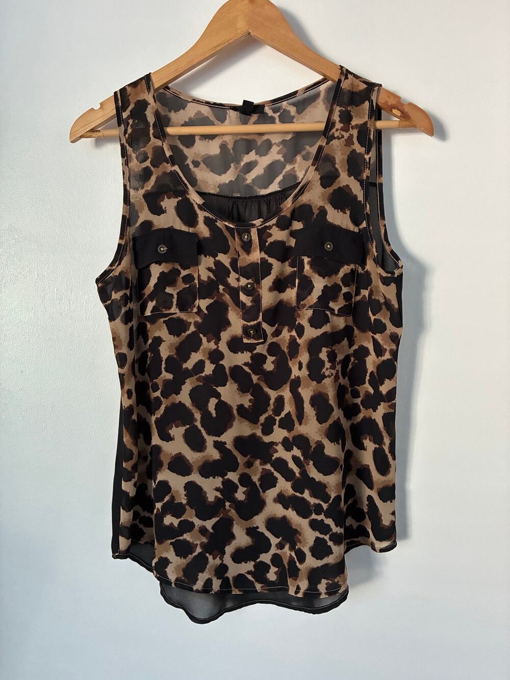 Mine Leopard Print Lightweight Sheer Sleeveless Blouse Size M